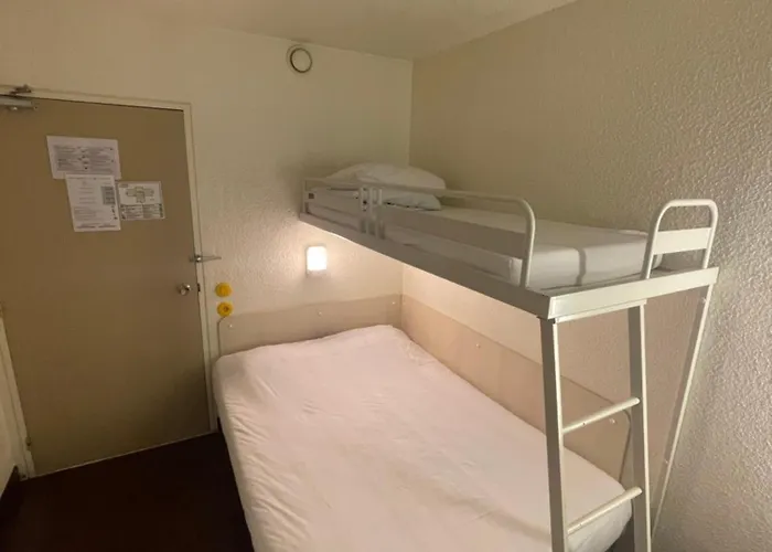 Готель Unisotel Parc Des Exposition Ex F1 *