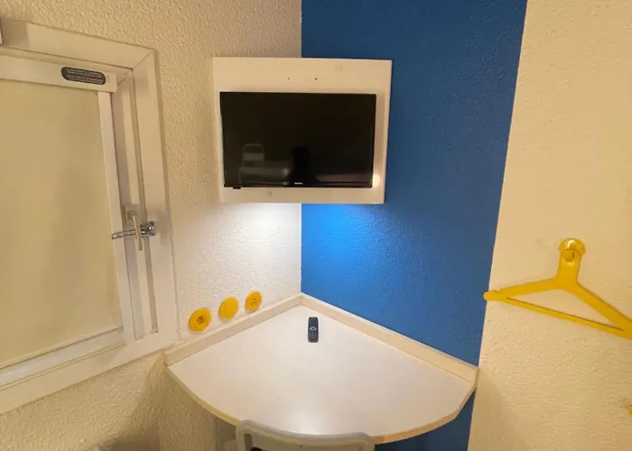 Готель Unisotel Parc Des Exposition Ex F1 Кольмар